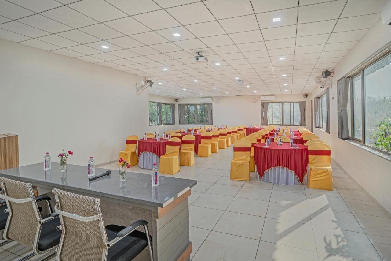 Sterling Gir Hotel Talala Exterior photo