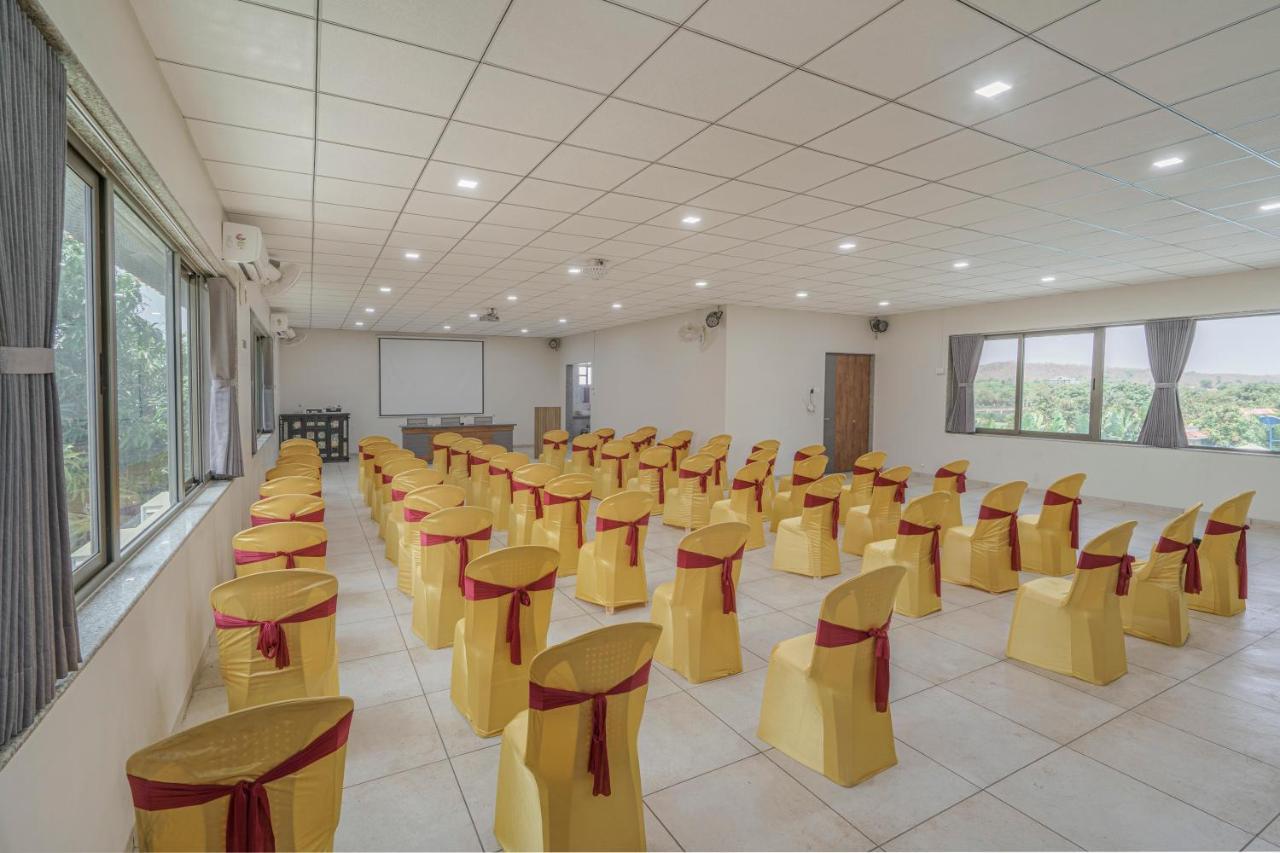 Sterling Gir Hotel Talala Exterior photo